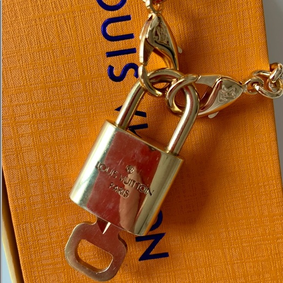 LOUIS VUITTON PADLOCK & MATCHING CHAIN W/BOX BAG - Picture 2 of 13